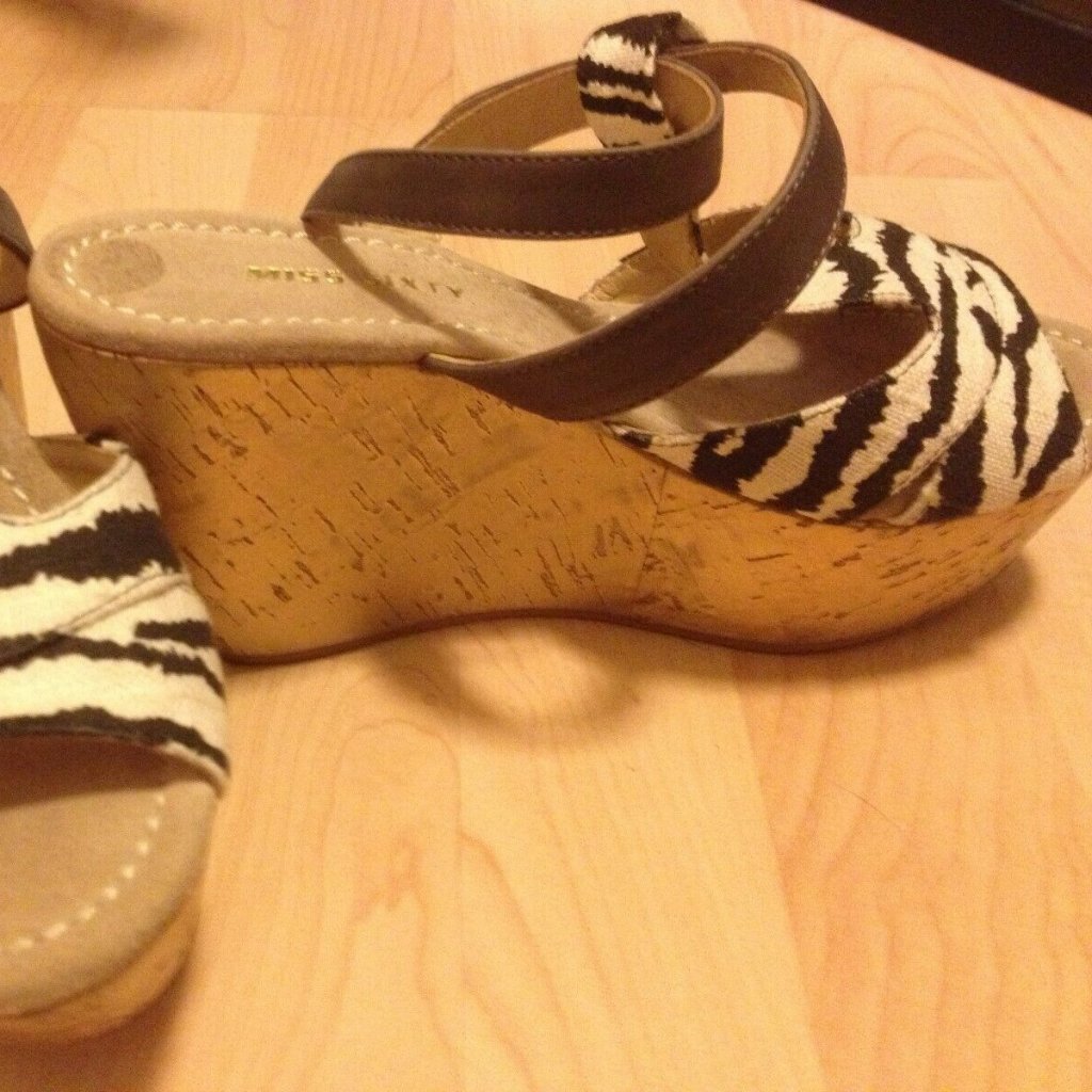 Miss Sixty Brand Zebra Print Platform Sandals Gold Bottoms Size 5